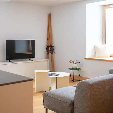 Lejlighed T4 Spacieux Avec Balcon Aux Pieds Des Sentiers Avec Vue Sur Les Montagnes - Jusqu'a 8 Personnes