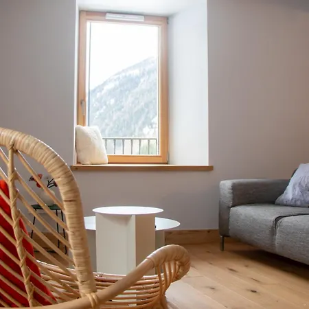 T4 Spacieux Avec Balcon Aux Pieds Des Sentiers Avec Vue Sur Les Montagnes - Jusqu'a 8 Personnes Chamonix