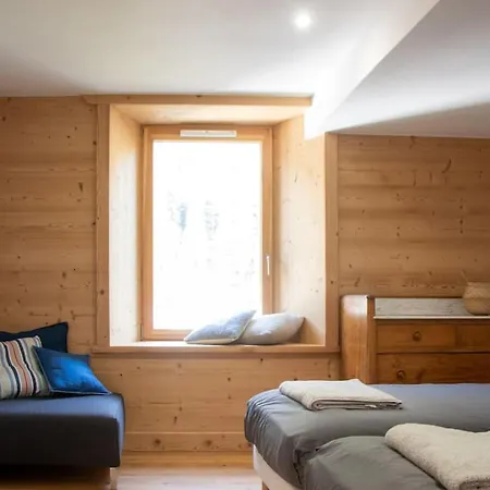 Lejlighed T4 Spacieux Avec Balcon Aux Pieds Des Sentiers Avec Vue Sur Les Montagnes - Jusqu'a 8 Personnes *