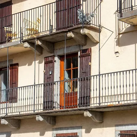 T4 Spacieux Avec Balcon Aux Pieds Des Sentiers Avec Vue Sur Les Montagnes - Jusqu'a 8 Personnes *