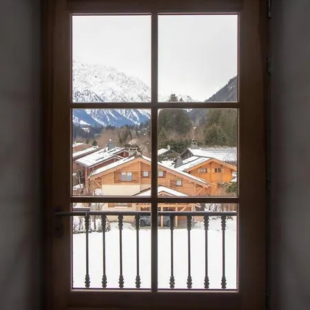 Апартаменты T4 Spacieux Avec Balcon Aux Pieds Des Sentiers Avec Vue Sur Les Montagnes - Jusqu'a 8 Personnes Шамони
